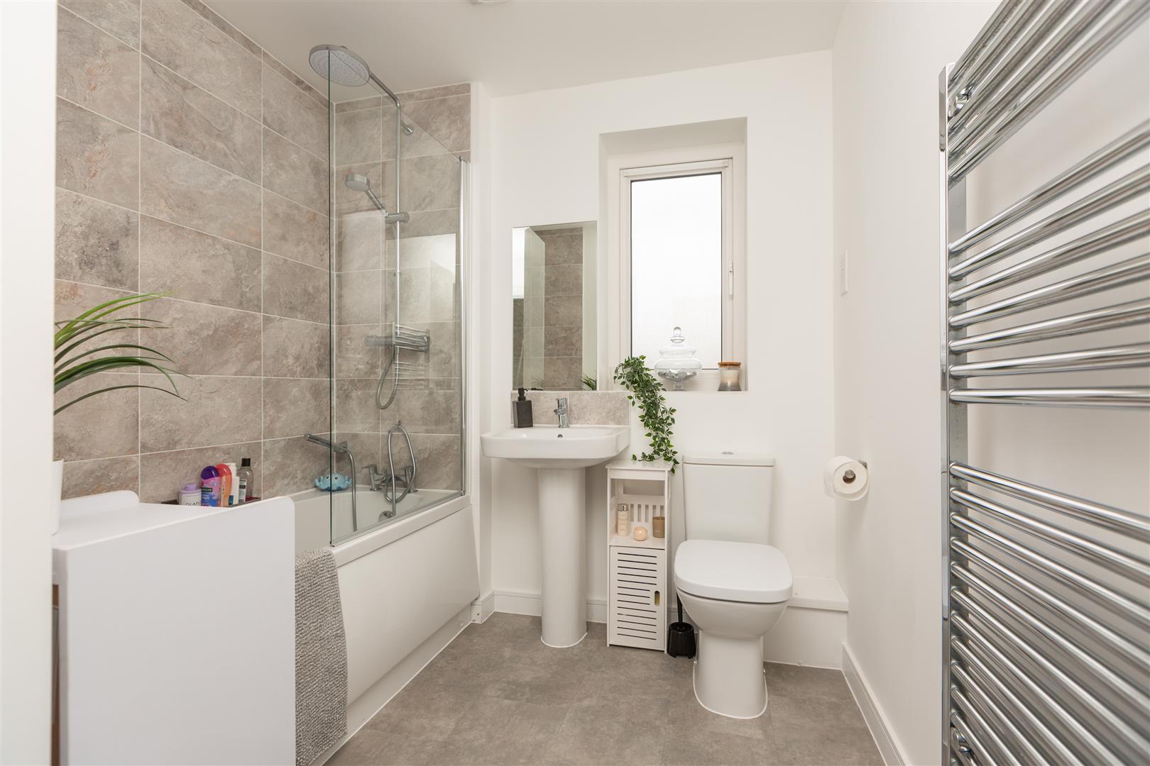 Waun Fawr, Swansea, SA6 6FH
